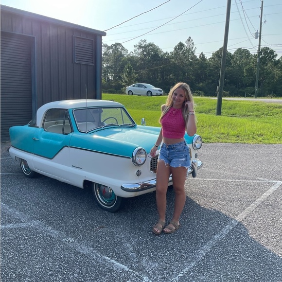 Meet your Posher, Blakely - Picture 4 of 4